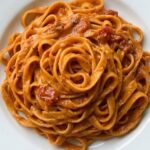 One Pan Tomato Pasta
