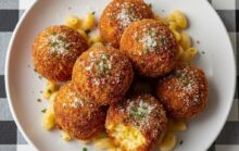 Crunchy Fried Macaroni Cheese Spheres