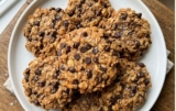 Healthy Salted Peanut Butter & Banana Oat Cookies